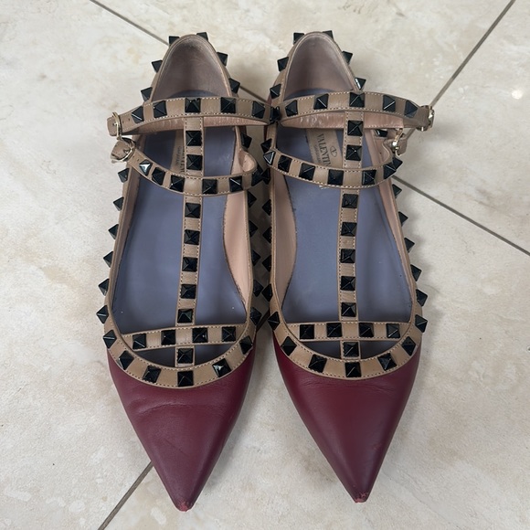 Valentino Garavani Shoes Valentino Patent Rockstud Caged Ballet Flat - Picture 3 of 11